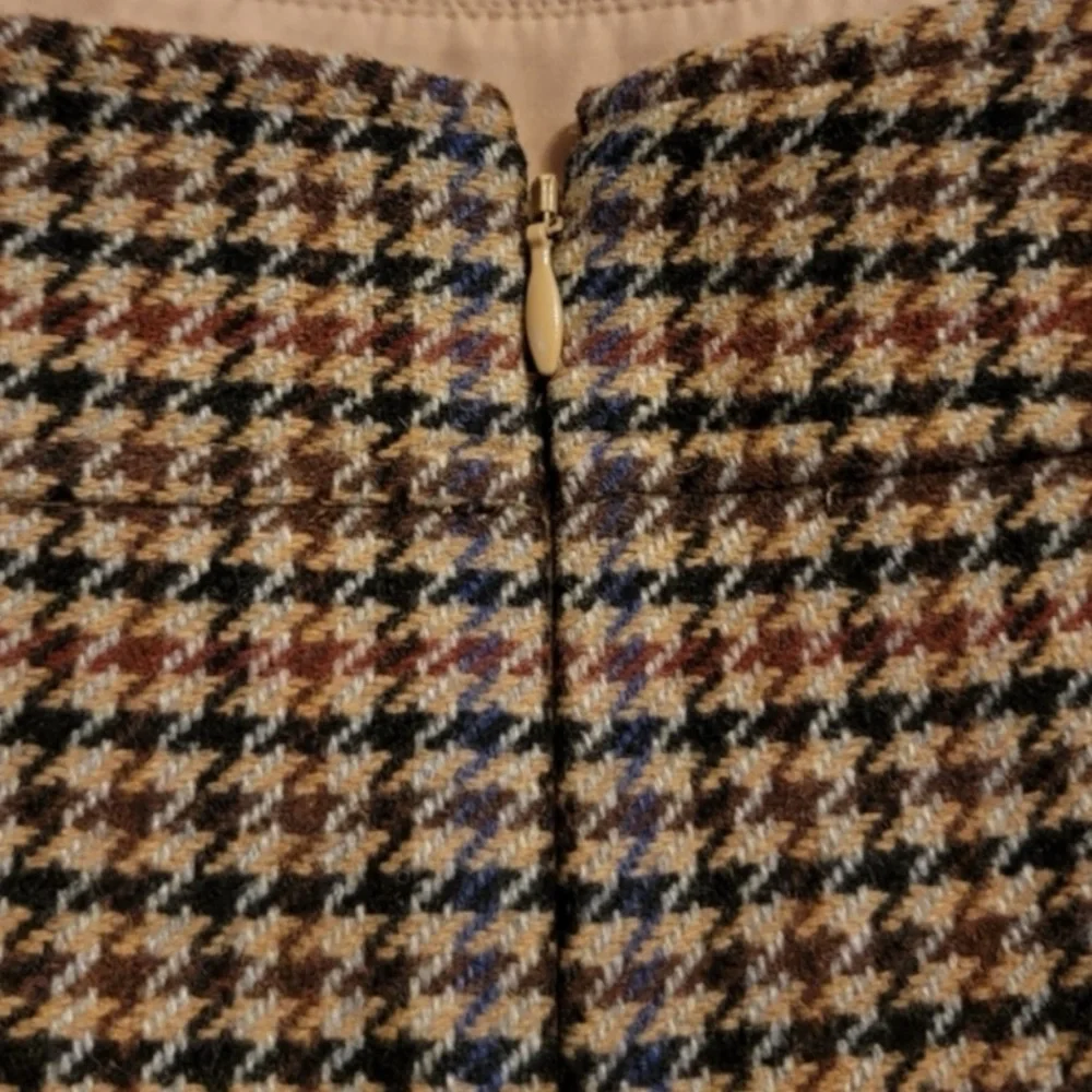 NWT J. Crew Wool Houndstooth Pencil Skirt size women’s 10 - brown tan